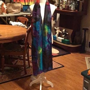 Multicolor silky scarf